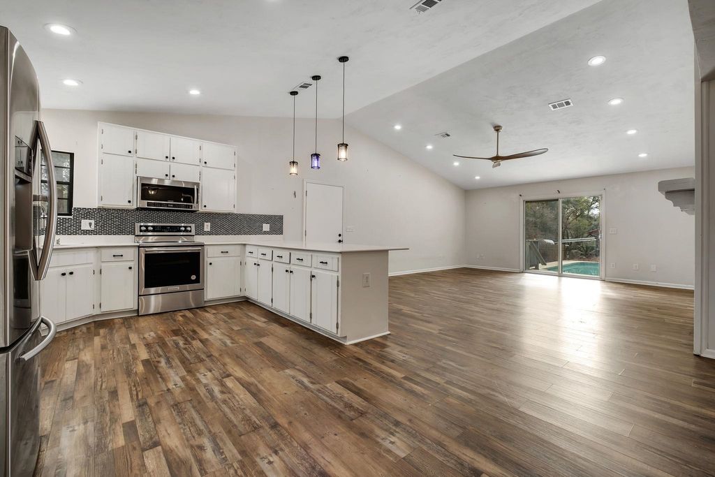 Photo of 3141 N Shannon Lakes Drive, Tallahassee, FL 32309 (MLS # 398578)