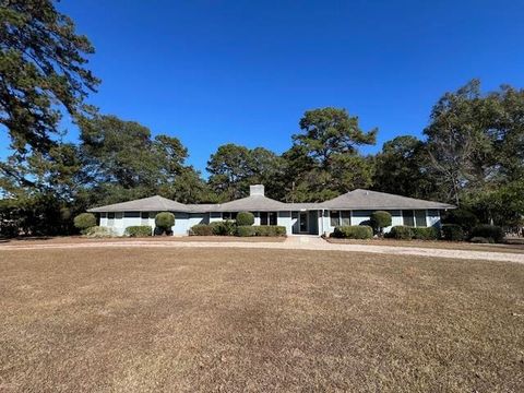 Photo of 2537 Stonegate Drive, Tallahassee, FL 32308 (MLS # 394044)