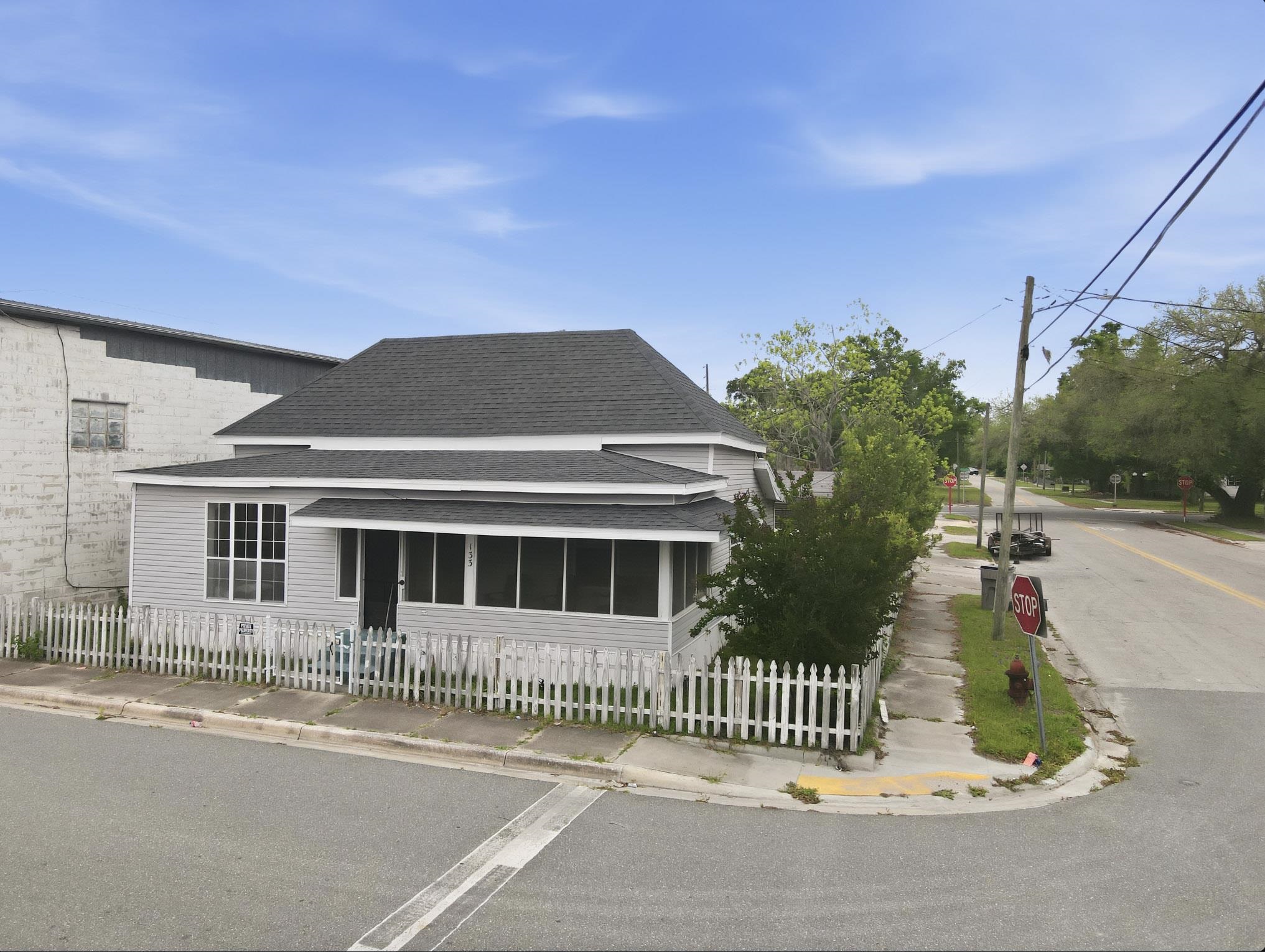 133 SW Monroe Avenue