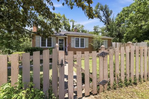 Tiny photo for 402 E Palmer Avenue, Tallahassee, FL 32301 (MLS # 402030)