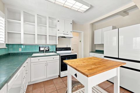 Tiny photo for 402 E Palmer Avenue, Tallahassee, FL 32301 (MLS # 402030)