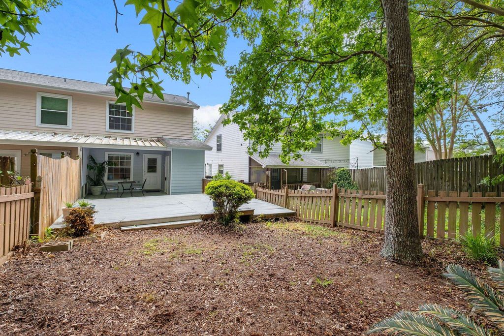 Photo of 3007 Royal Palm Way, Tallahassee, FL 32309 (MLS # 398068)