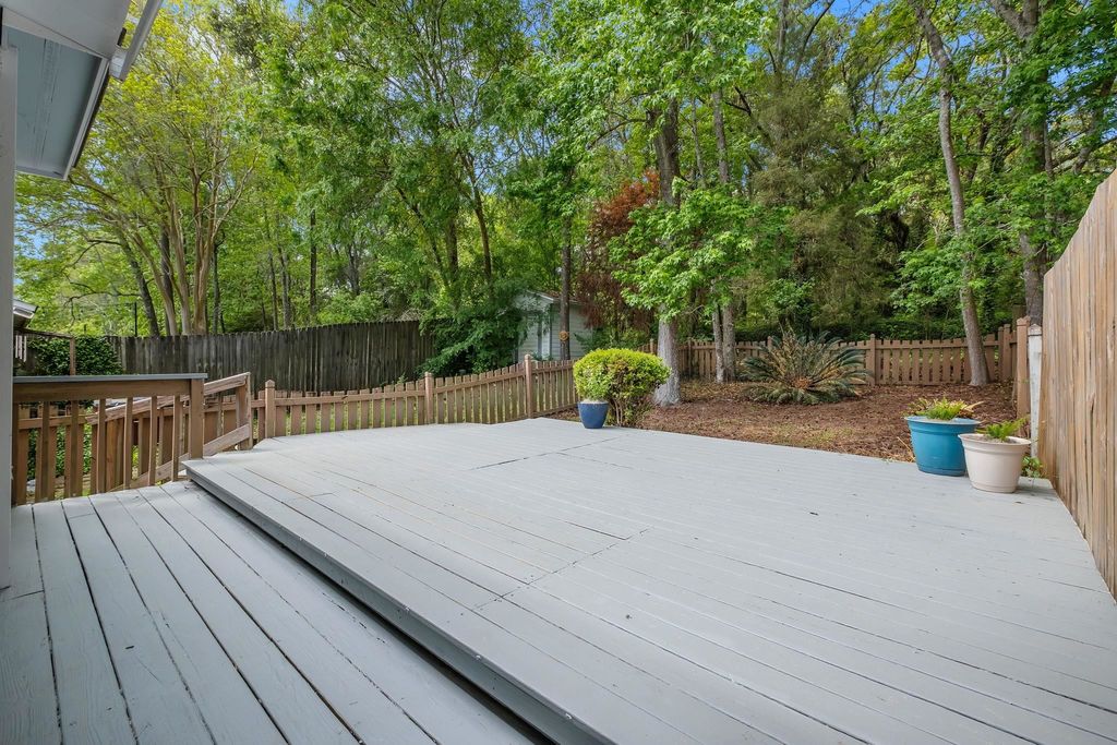 Photo of 3007 Royal Palm Way, Tallahassee, FL 32309 (MLS # 398068)