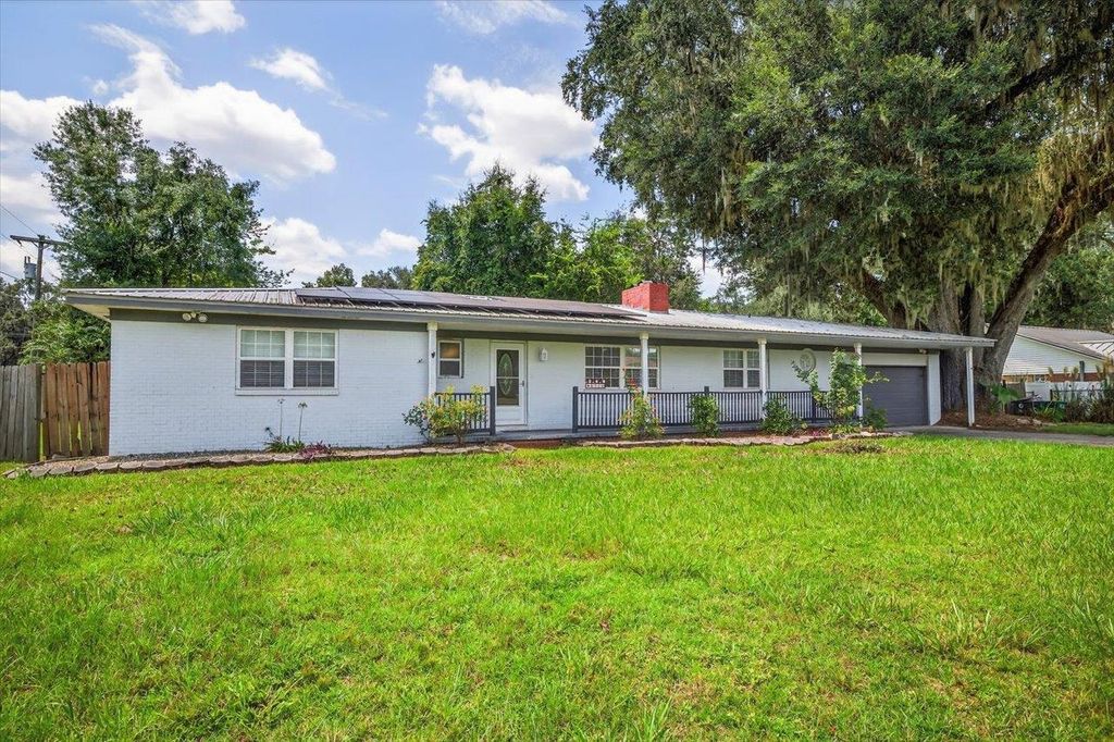 Photo of 4214 Woodcrest Drive, Tallahassee, FL 32303 (MLS # 390414)