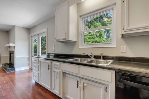 Tiny photo for 2002 TRESCOTT Drive, Tallahassee, FL 32308 (MLS # 398918)