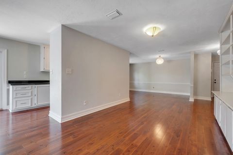 Tiny photo for 2002 TRESCOTT Drive, Tallahassee, FL 32308 (MLS # 398918)