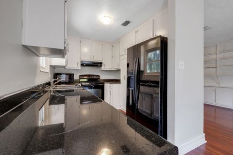 Tiny photo for 2002 TRESCOTT Drive, Tallahassee, FL 32308 (MLS # 398918)