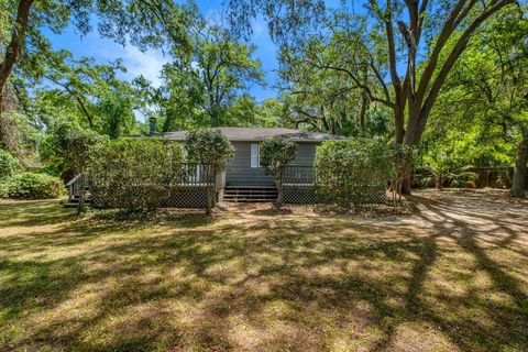 Tiny photo for 2002 TRESCOTT Drive, Tallahassee, FL 32308 (MLS # 398918)