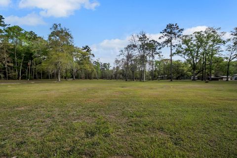 Tiny photo for 32 Heather Lane Lane, Havana, FL 32333 (MLS # 397888)