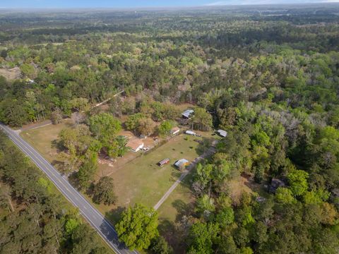 Tiny photo for 32 Heather Lane Lane, Havana, FL 32333 (MLS # 397888)