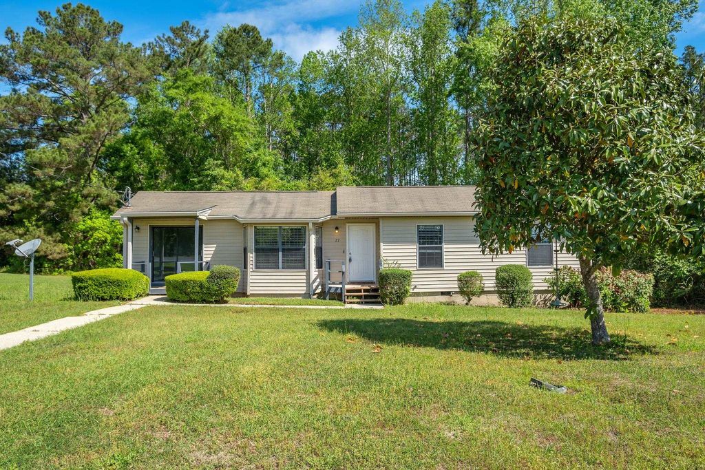Photo of 27 SIERRA Road, Havana, FL 32333 (MLS # 398373)
