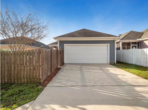 Tiny photo for 2436 Rain Lily Way, Tallahassee, FL 32311 (MLS # 393663)