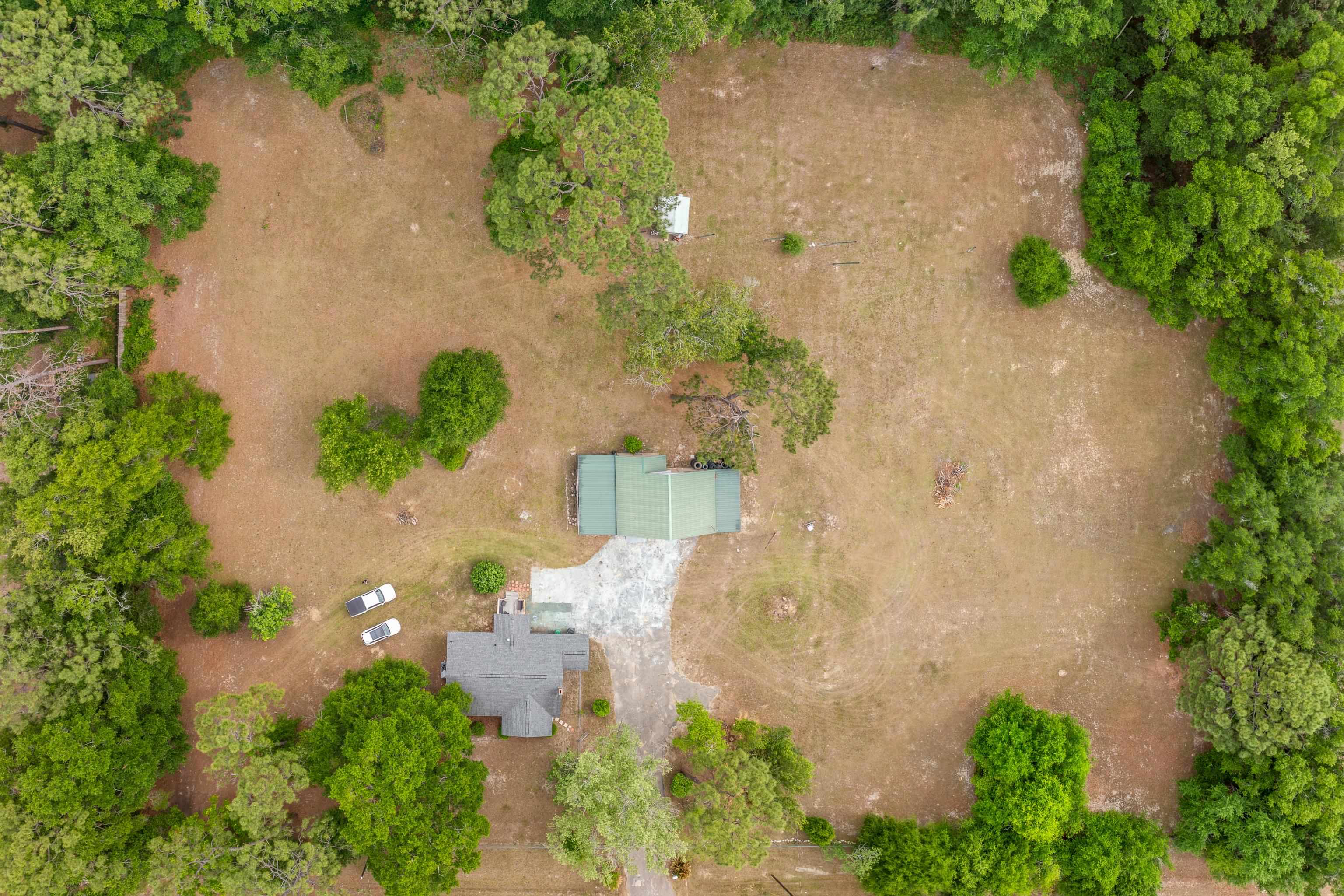 427 CROSSWAY Road