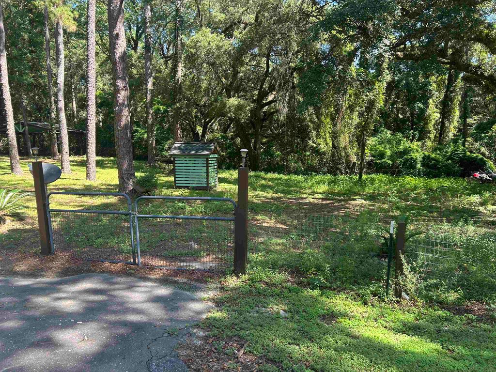 Photo of 610 Whittaker Road, Tallahassee, FL 32305 (MLS # 390671)