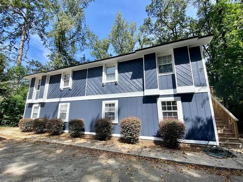 Photo of 1219 Crestview #A, Tallahassee, FL 32303 (MLS # 400096)
