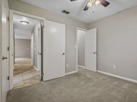 Tiny photo for 178 Parkbrook Circle #B, Tallahassee, FL 32301 (MLS # 399079)