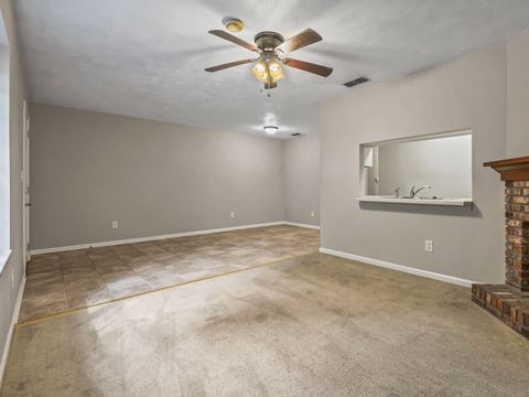 Tiny photo for 178 Parkbrook Circle #B, Tallahassee, FL 32301 (MLS # 399079)