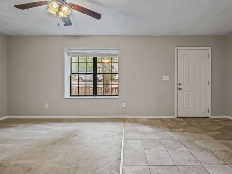 Tiny photo for 178 Parkbrook Circle #B, Tallahassee, FL 32301 (MLS # 399079)