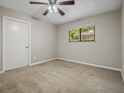 Tiny photo for 178 Parkbrook Circle #B, Tallahassee, FL 32301 (MLS # 399079)