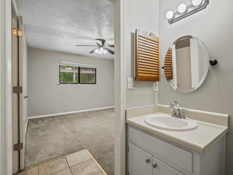 Tiny photo for 178 Parkbrook Circle #B, Tallahassee, FL 32301 (MLS # 399079)