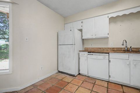 Tiny photo for 6842 DONERAIL Trail, Tallahassee, FL 32309 (MLS # 401606)