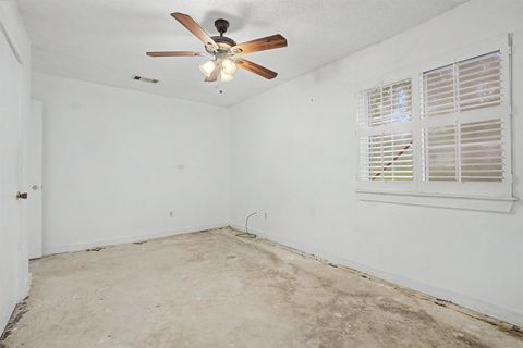 Tiny photo for 6842 DONERAIL Trail, Tallahassee, FL 32309 (MLS # 401606)