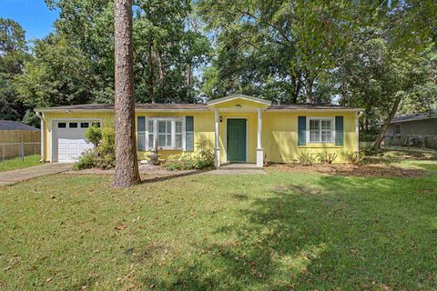 Photo of 6842 DONERAIL Trail, Tallahassee, FL 32309 (MLS # 401606)