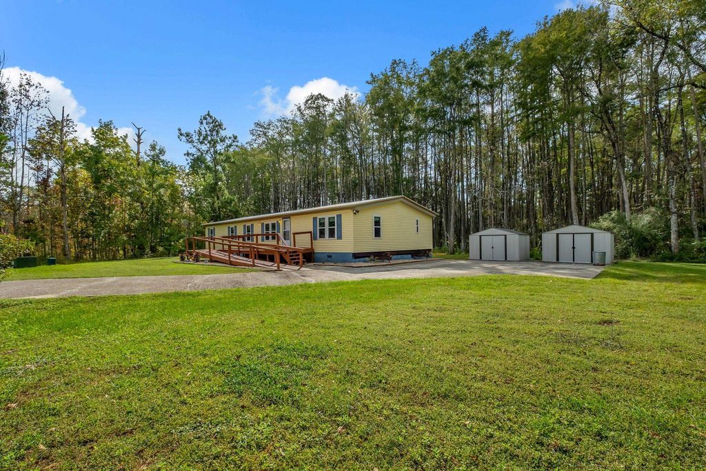 Photo of 1107 Fernwood Road, Tallahassee, FL 32304 (MLS # 392093)