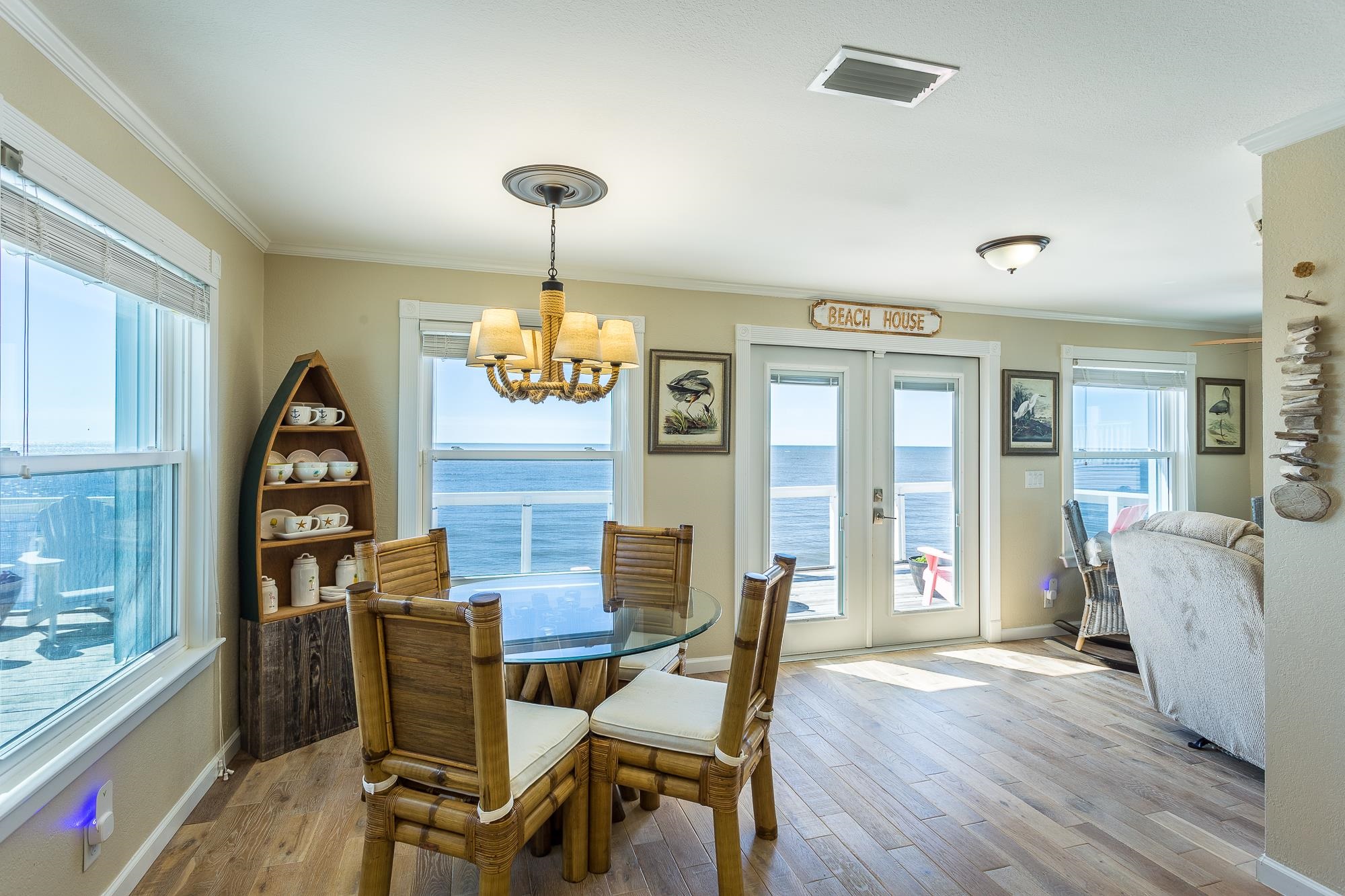 1037 Gulf Shore Boulevard