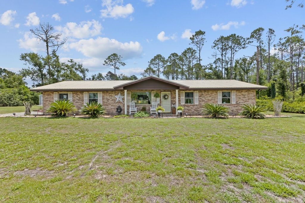 Photo of 402 Bishop Boulevard, Perry, FL 32347 (MLS # 392395)