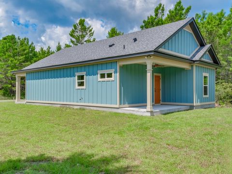 A home in Carrabelle