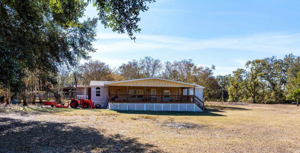 Photo of 325 SW Durham Way, Greenville, FL 32331 (MLS # 393511)