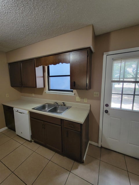 Tiny photo for 5392 Dawn Court, Tallahassee, FL 32303 (MLS # 402868)