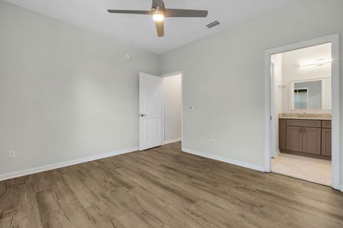 Tiny photo for 2022 TRIMBLE Road, Tallahassee, FL 32303 (MLS # 398955)