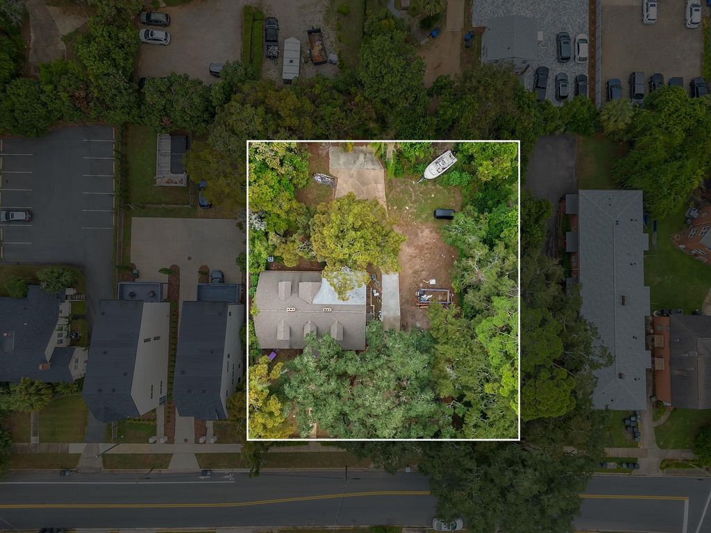Photo of 524 E College Avenue, Tallahassee, FL 32301 (MLS # 391944)
