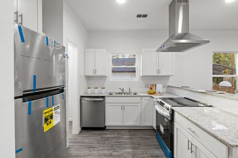 Tiny photo for 836 Osceola Street, Tallahassee, FL 32310 (MLS # 393389)