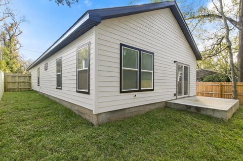 Tiny photo for 836 Osceola Street, Tallahassee, FL 32310 (MLS # 393389)
