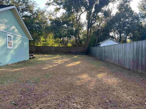 Tiny photo for 8609 Kingston Court, Tallahassee, FL 32311 (MLS # 395740)