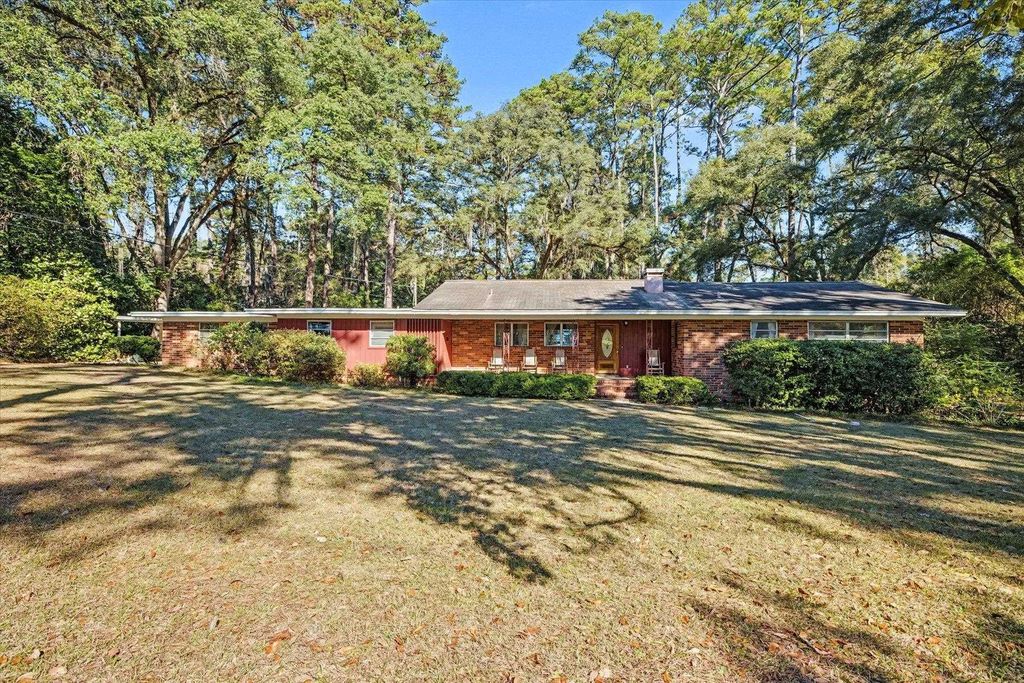 Photo of 416 S RIDE, Tallahassee, FL 32303 (MLS # 394969)