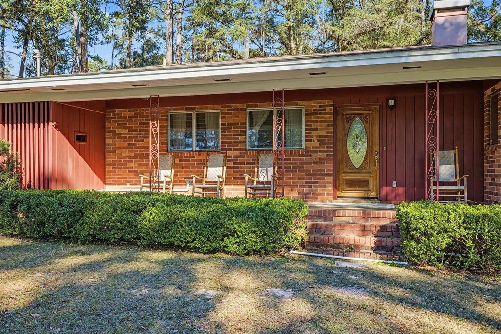 Photo of 416 S RIDE, Tallahassee, FL 32303 (MLS # 394969)