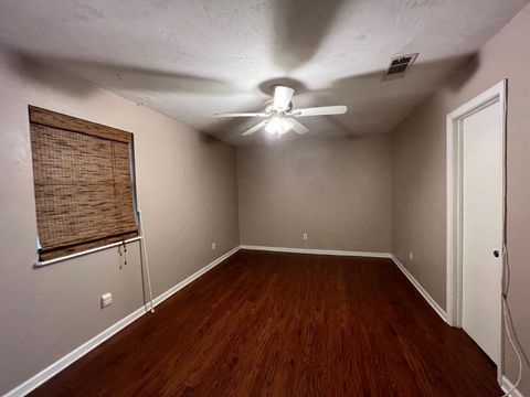 Tiny photo for 121 Boardwalk Street, Tallahassee, FL 32301 (MLS # 398245)