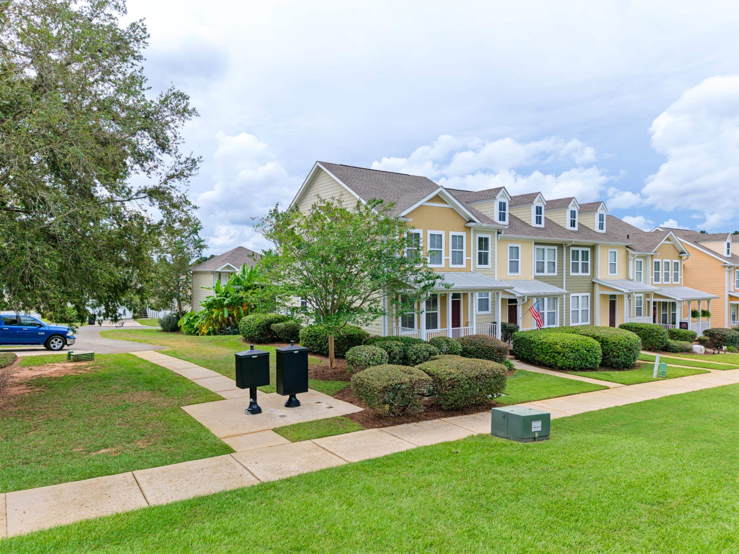 3097 Merchants Row Boulevard