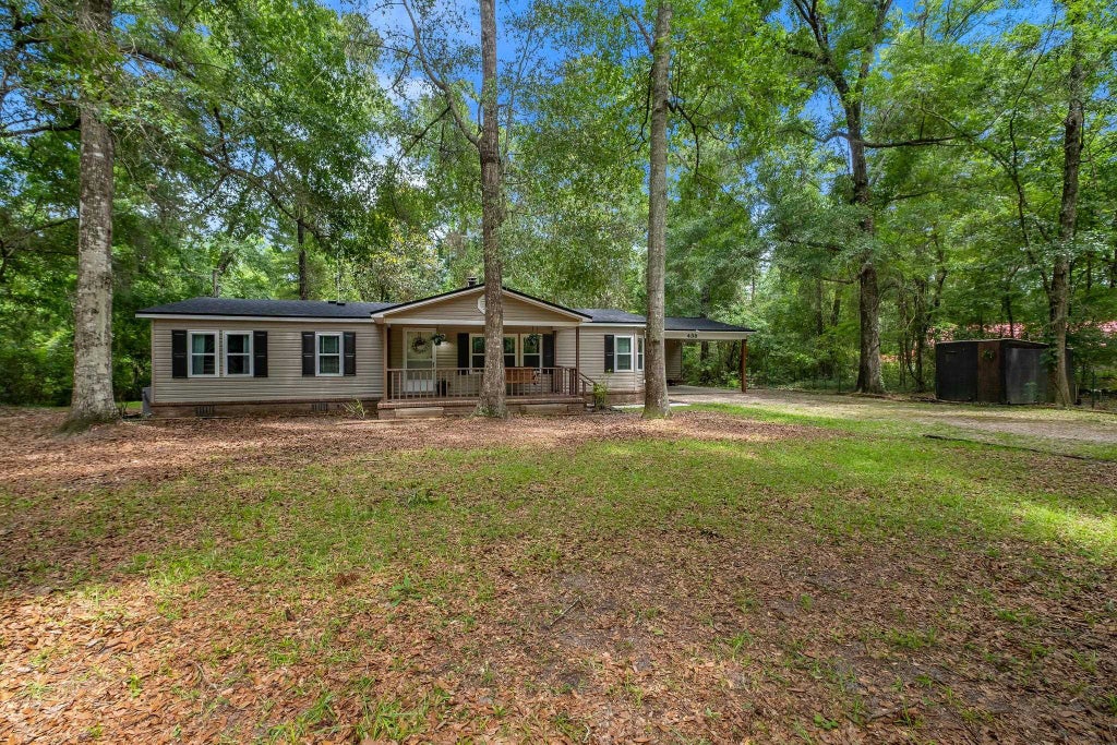 Photo of 438 Mason Drive, Havana, FL 32333 (MLS # 400869)