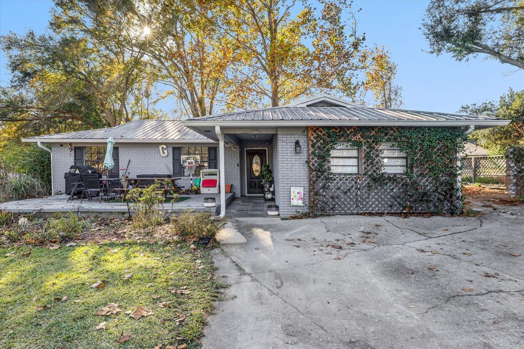 Photo of 2005 Lohman Court, Tallahassee, FL 32311 (MLS # 394162)