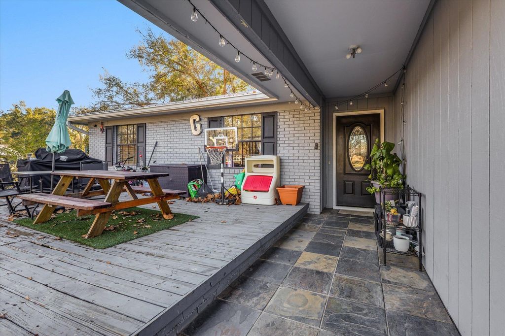 Photo of 2005 Lohman Court, Tallahassee, FL 32311 (MLS # 394162)