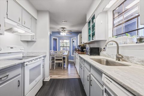 Tiny photo for 2005 Lohman Court, Tallahassee, FL 32311 (MLS # 394162)