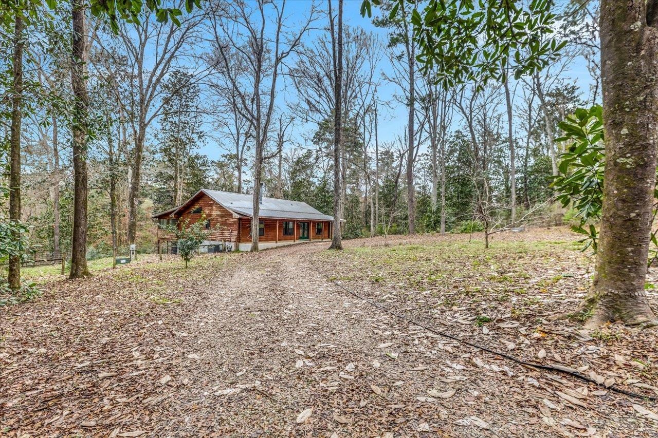 220 Deer Pass