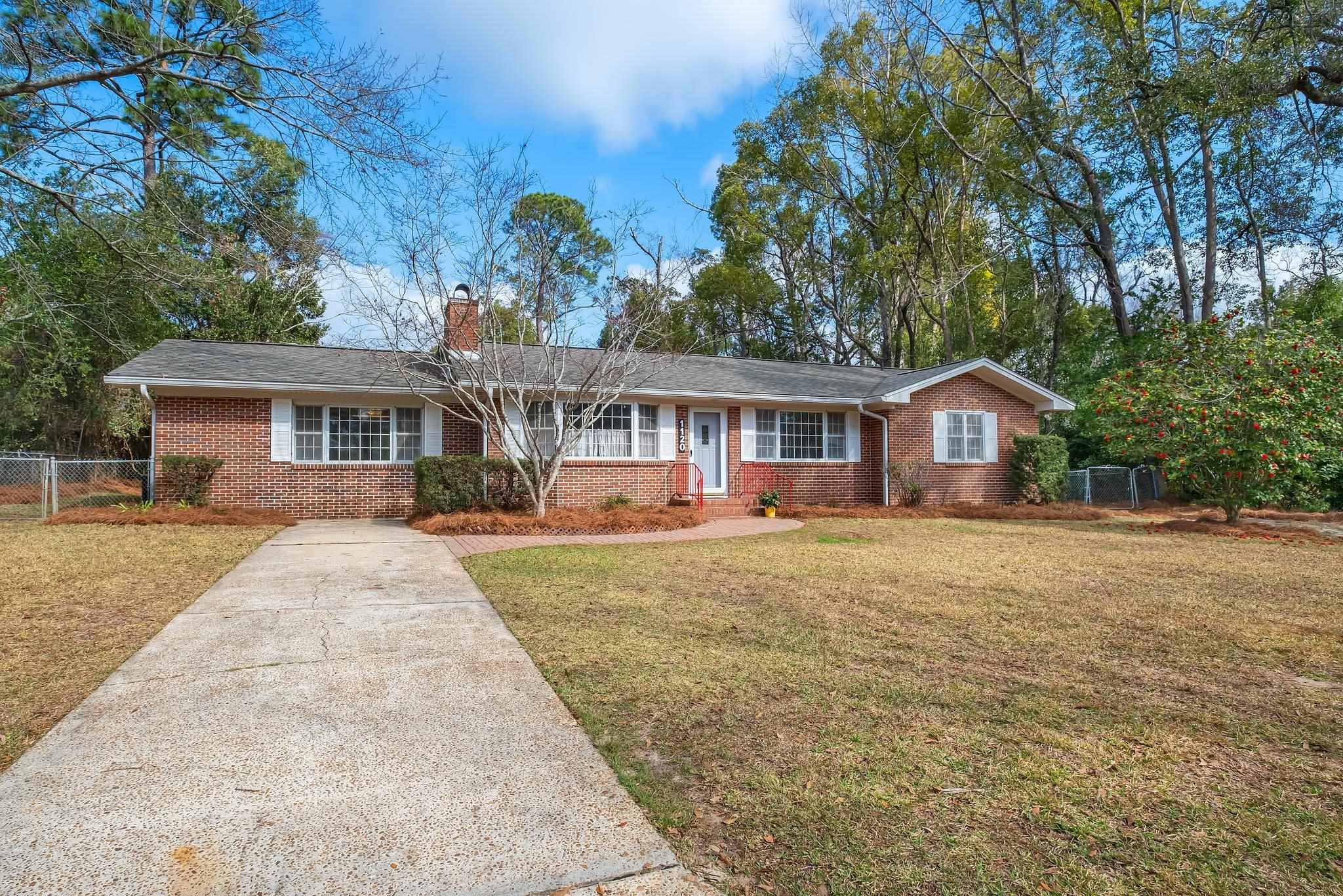 1120 Sarasota Drive