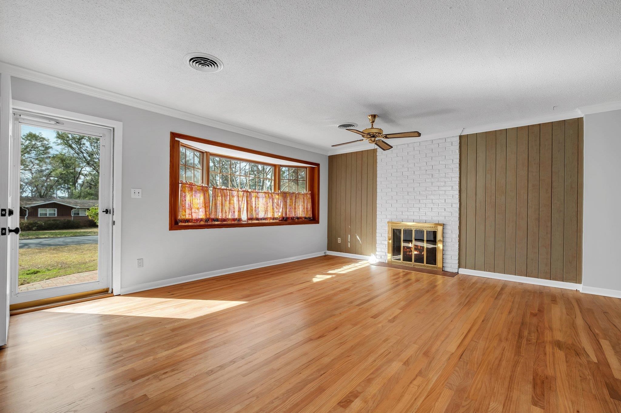 1120 Sarasota Drive