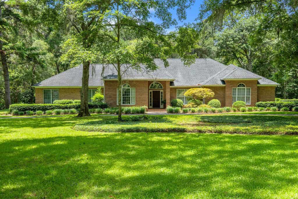 Photo of 200 W Rosehill Drive, Tallahassee, FL 32312 (MLS # 401234)